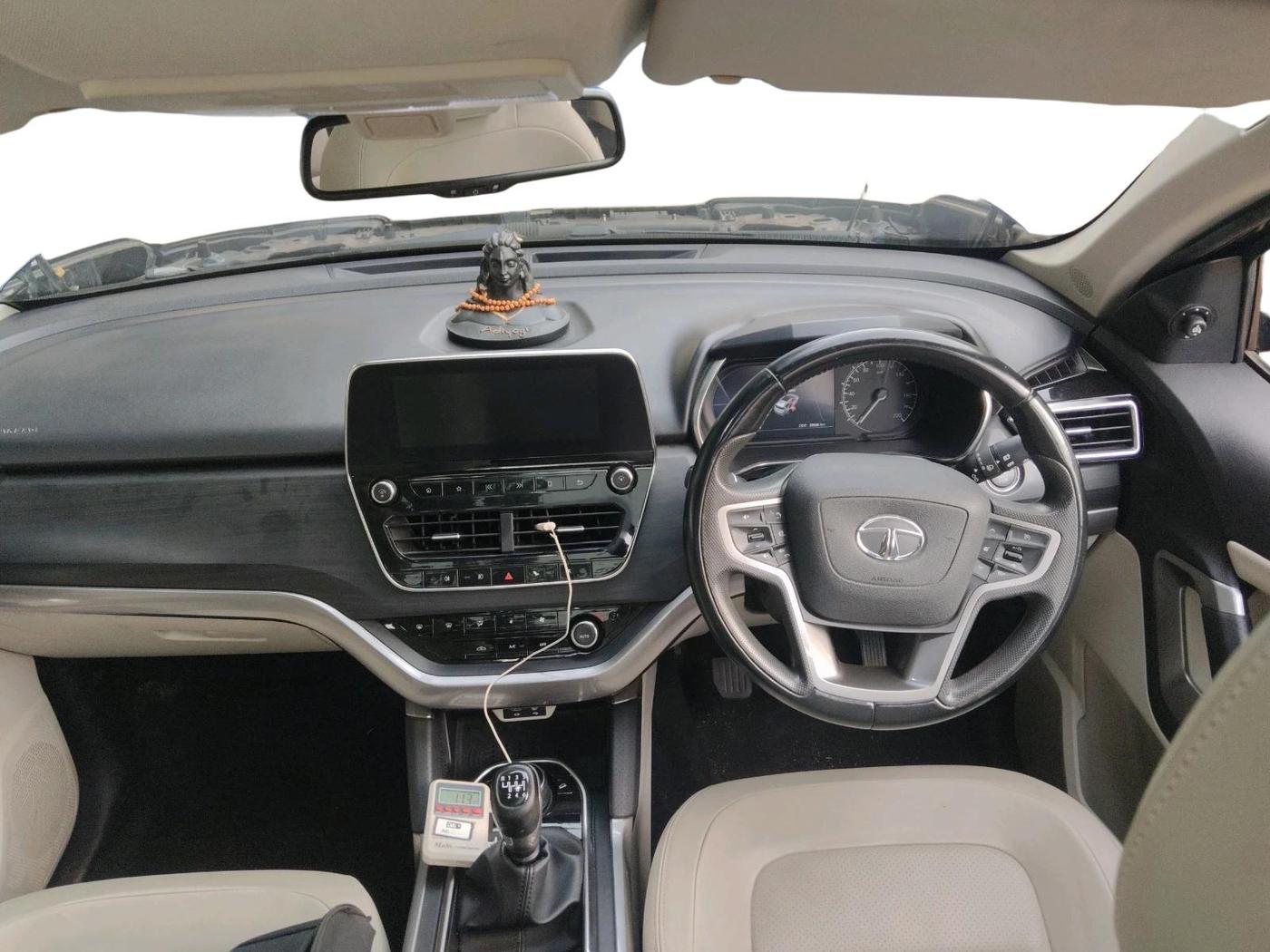 2021 Tata Safari XZ PLUS, Diesel, Manual, 28,546 km, interior