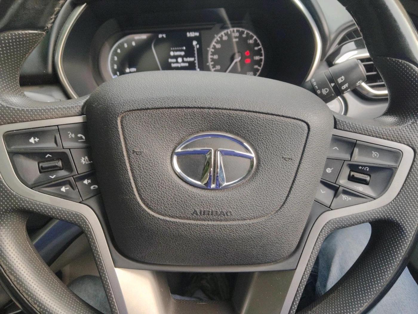 2021 Tata Safari XZ PLUS, Diesel, Manual, 28,546 km, interior