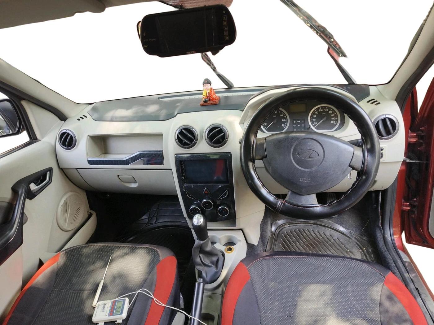 2013 Mahindra Verito Vibe CS 1.5 D6, Diesel, Manual, 1,64,059 km, interior