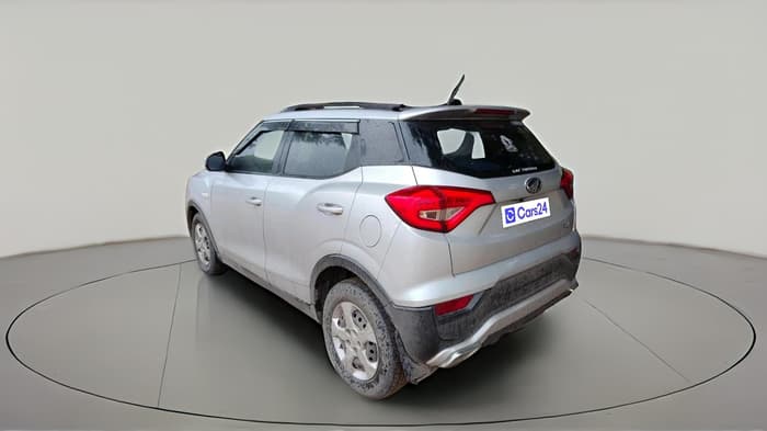 2022 Mahindra XUV300 W6 1.2 PETROL, Petrol, Manual, 68,408 km, exterior