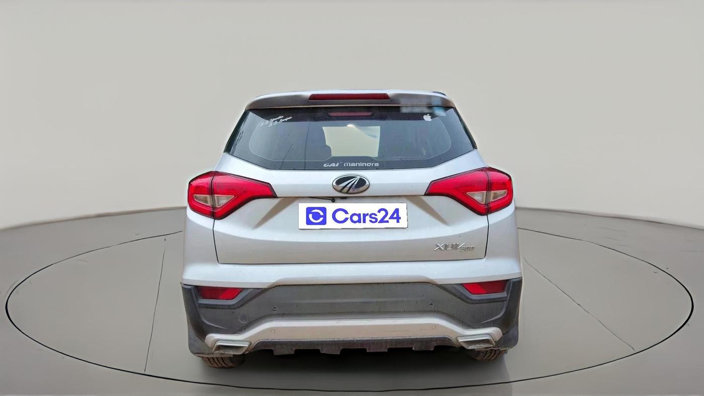 2022 Mahindra XUV300 W6 1.2 PETROL, Petrol, Manual, 68,408 km, exterior