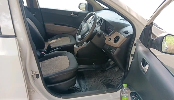 2014 Hyundai Grand i10 SPORTZ 1.2 KAPPA VTVT, Petrol, Manual, 1,30,189 km, interior