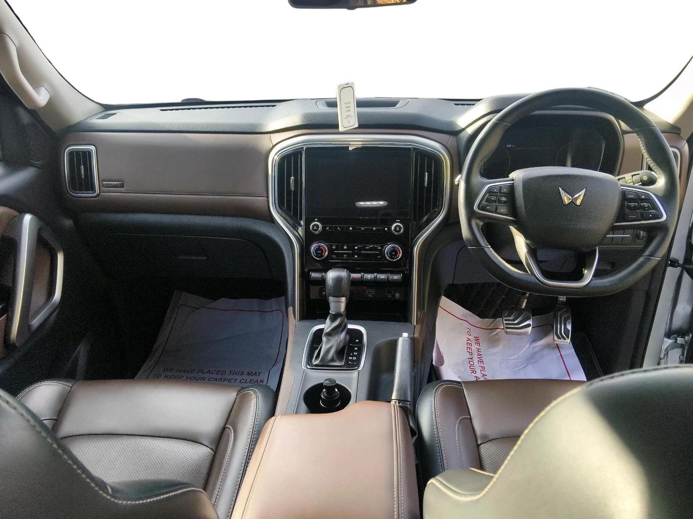 2023 Mahindra SCORPIO-N Z8 DIESEL AT 2WD 7 STR, Diesel, Automatic, 60,388 km, interior