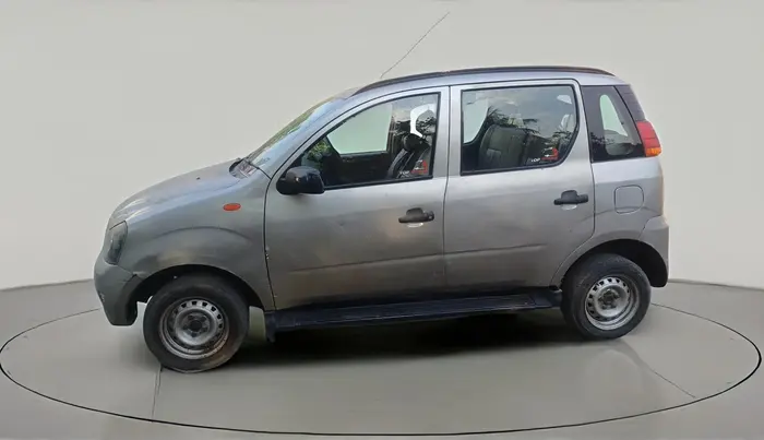 2014 Mahindra Quanto C2, Diesel, Manual, 1,27,215 km, exterior