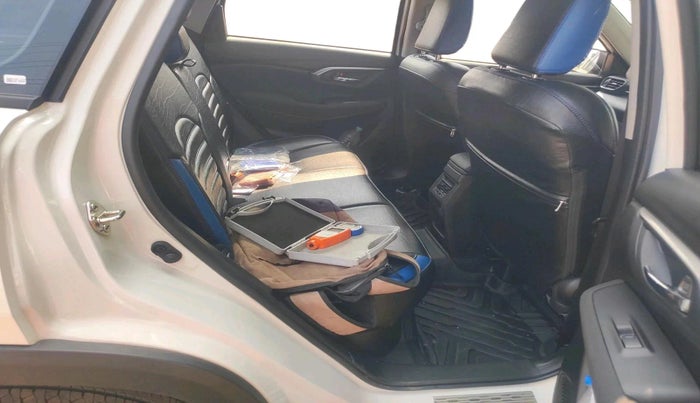 2025 Toyota URBAN CRUISER HYRYDER S NEO DRIVE, Petrol, Manual, 4,092 km, interior