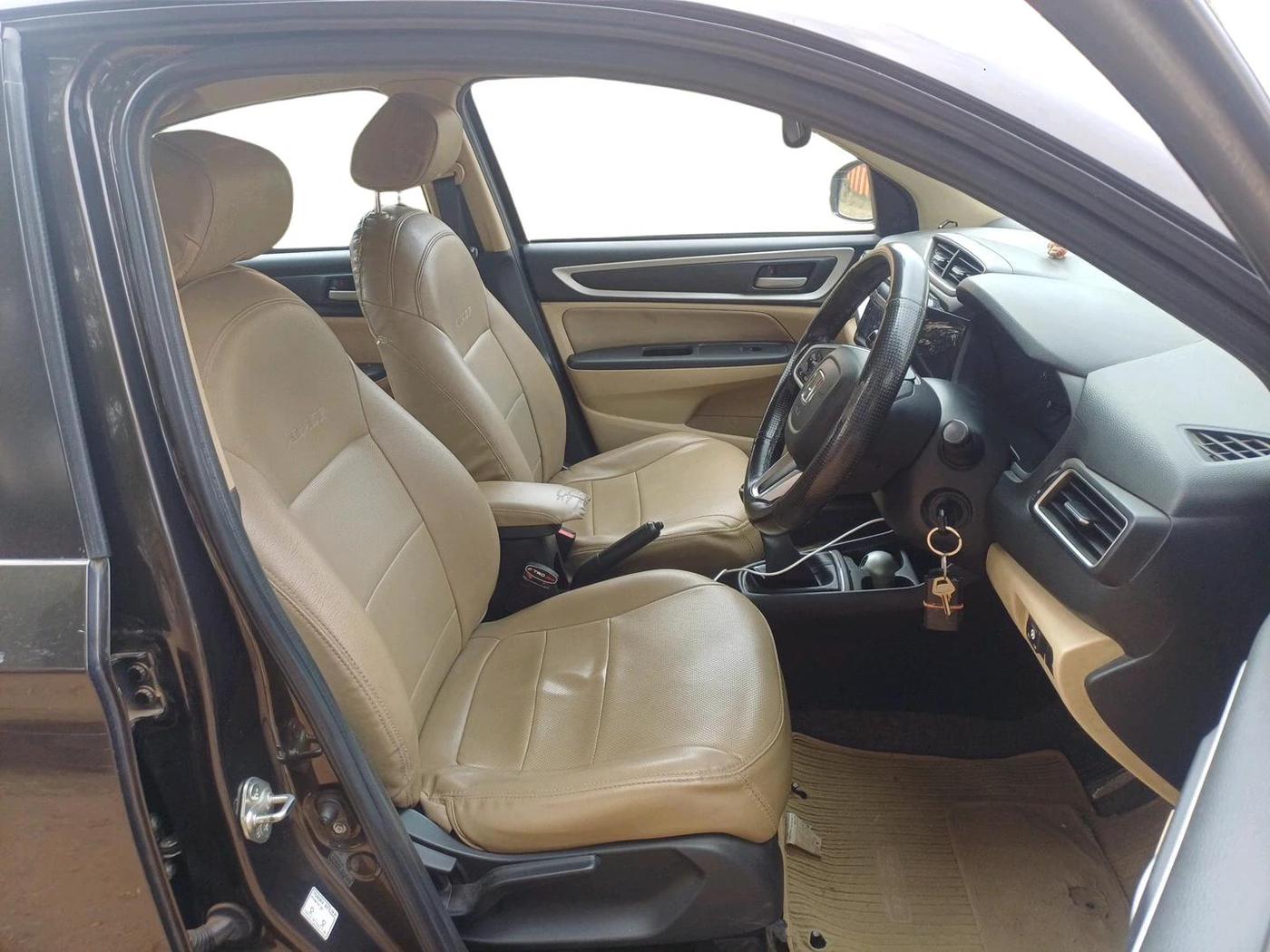 2022 Honda Amaze 1.2L I-VTEC S, CNG, Manual, 65,850 km, interior
