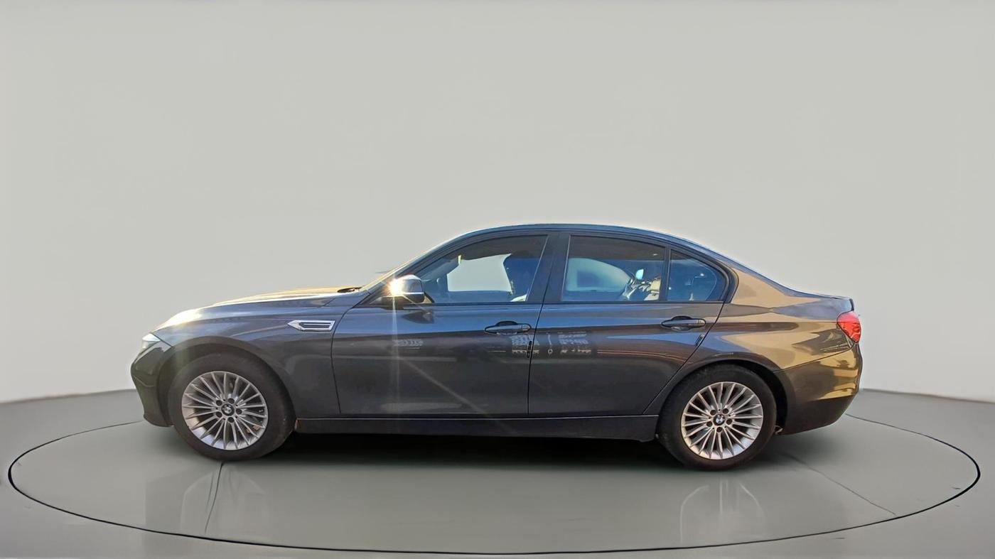 2013 BMW 3 Series 320d, Diesel, Automatic, 1,37,278 km, exterior