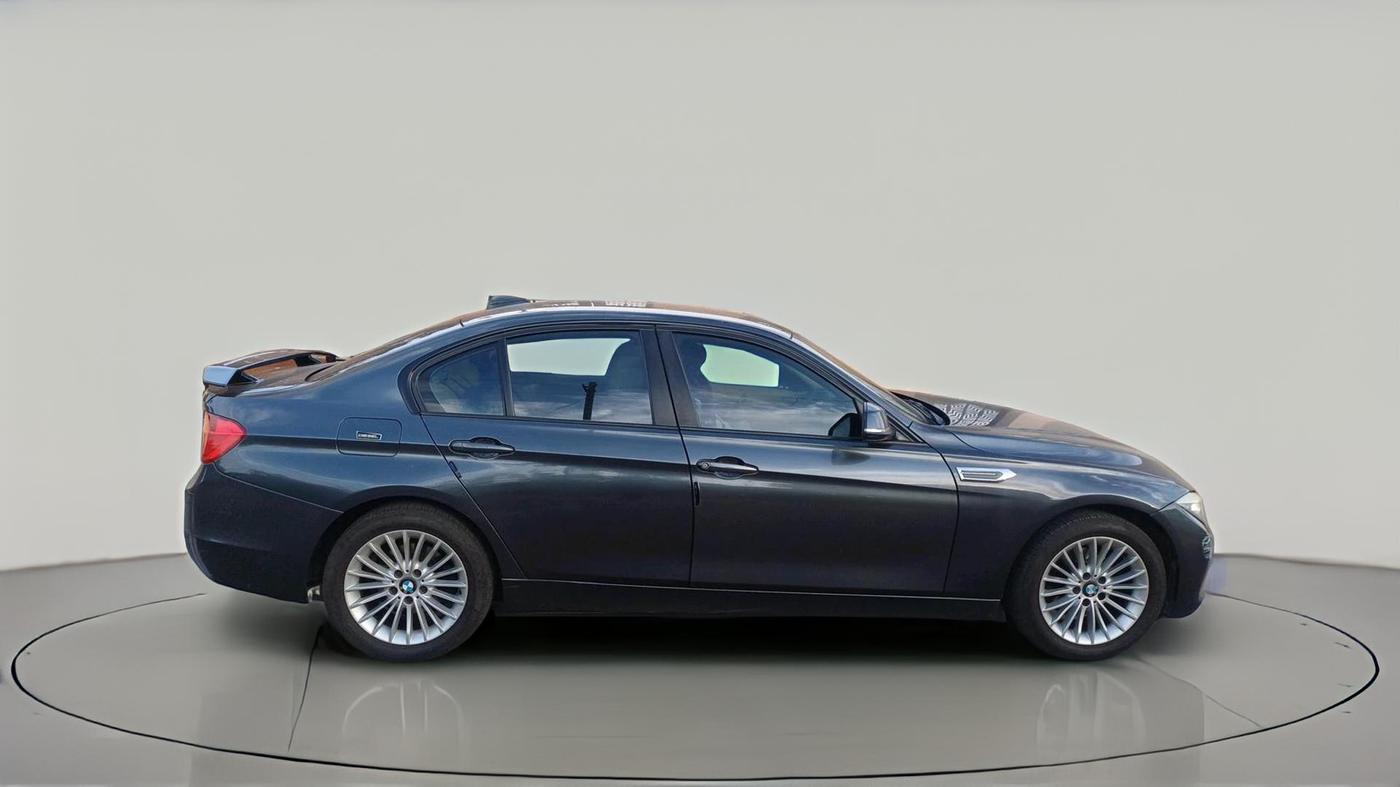 2013 BMW 3 Series 320d, Diesel, Automatic, 1,37,278 km, exterior