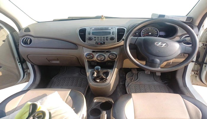 2012 Hyundai i10 MAGNA 1.1, Petrol, Manual, 88,995 km, interior