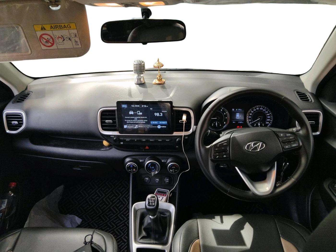 2020 Hyundai VENUE SX 1.0 TURBO IMT, Petrol, Manual, 21,809 km, interior