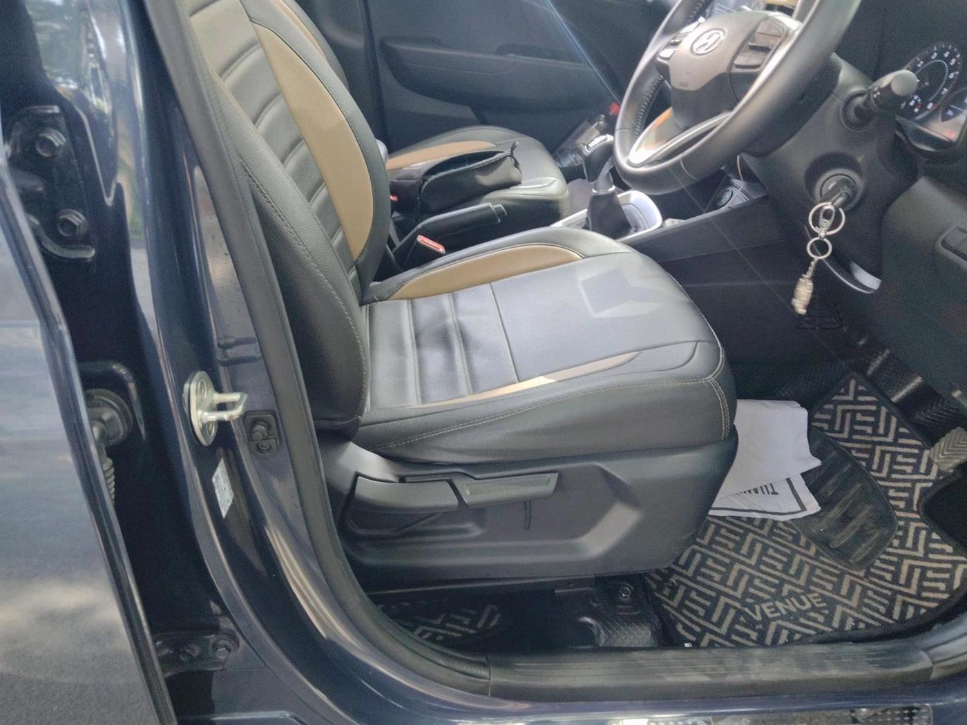 2020 Hyundai VENUE SX 1.0 TURBO IMT, Petrol, Manual, 21,809 km, interior