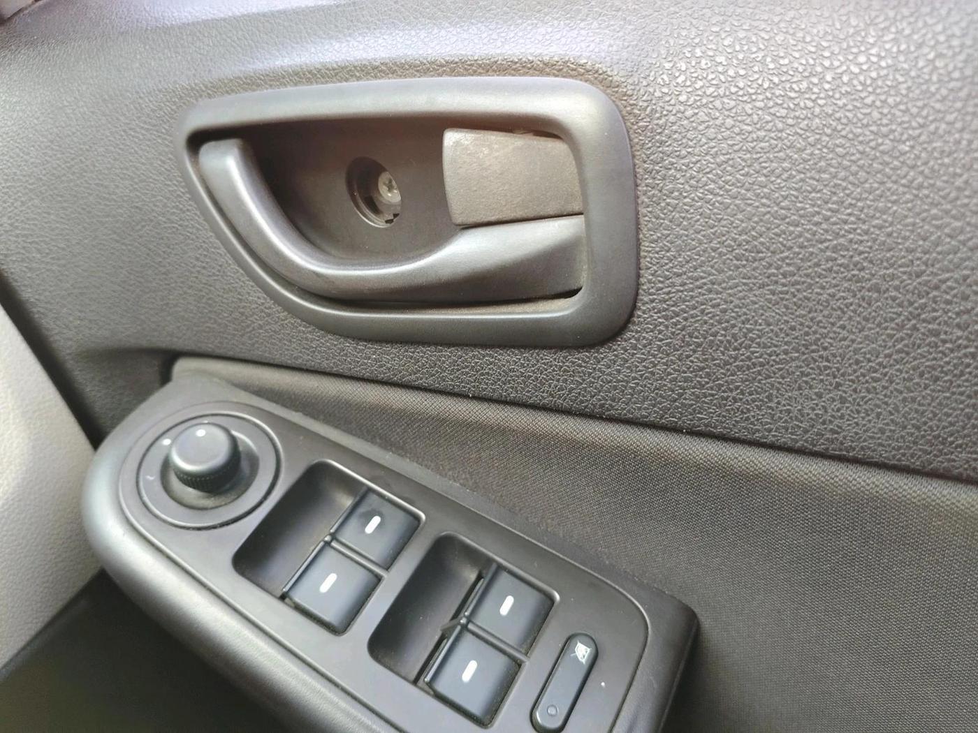 2015 Tata Zest XMS PETROL, Petrol, Manual, 55,566 km, interior