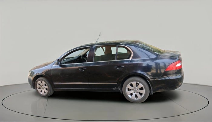 2011 Skoda Superb ELEGANCE 2.0 TDI CR AT, Diesel, Automatic, 1,57,279 km, exterior