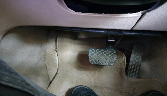 2011 Skoda Superb ELEGANCE 2.0 TDI CR AT, Diesel, Automatic, 1,57,279 km, interior