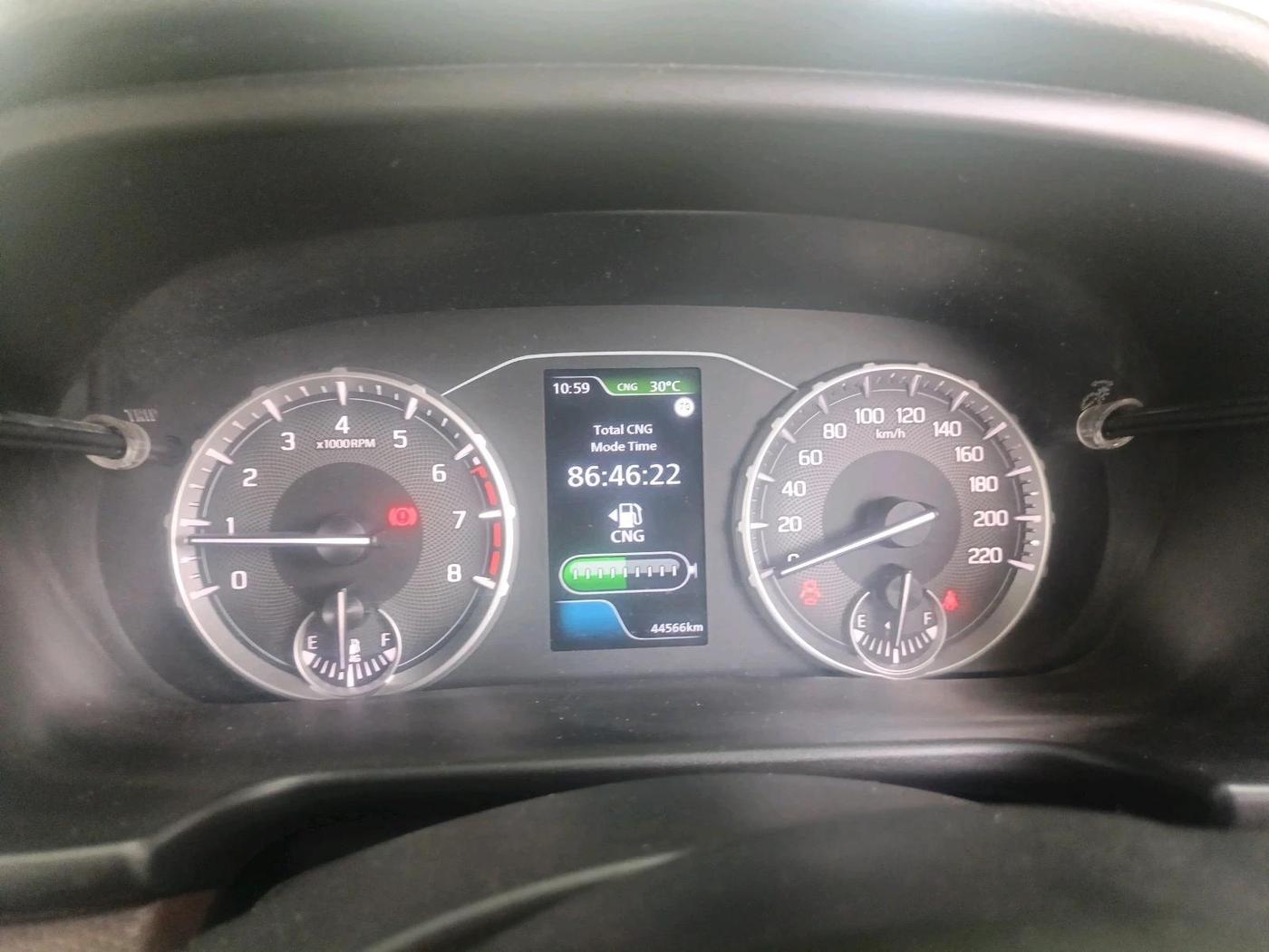 2023 Maruti BREZZA ZXI S-CNG, CNG, Manual, 44,566 km, interior