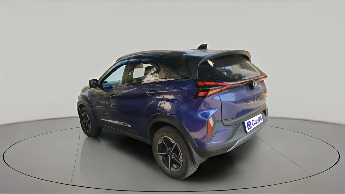 2023 Tata NEXON FEARLESS PURPLE + SUNROOF DCA DUAL TONE 1.2 PETROL, Petrol, Automatic, 50,450 km, exterior