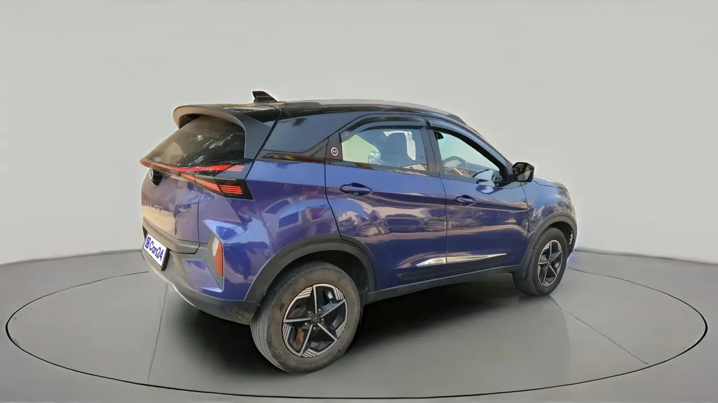 2023 Tata NEXON FEARLESS PURPLE + SUNROOF DCA DUAL TONE 1.2 PETROL, Petrol, Automatic, 50,450 km, exterior