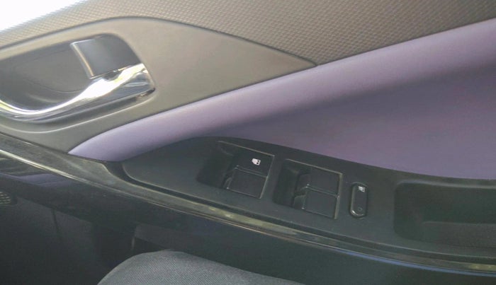 2023 Tata NEXON FEARLESS PURPLE + SUNROOF DCA DUAL TONE 1.2 PETROL, Petrol, Automatic, 50,450 km, interior