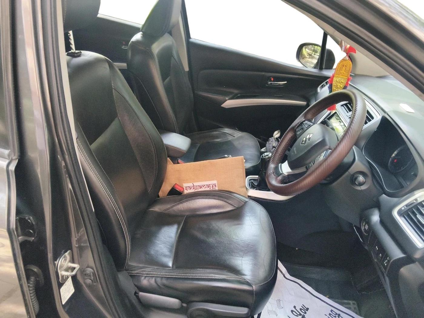 2017 Maruti S Cross ALPHA 1.3, Diesel, Manual, 1,67,778 km, interior