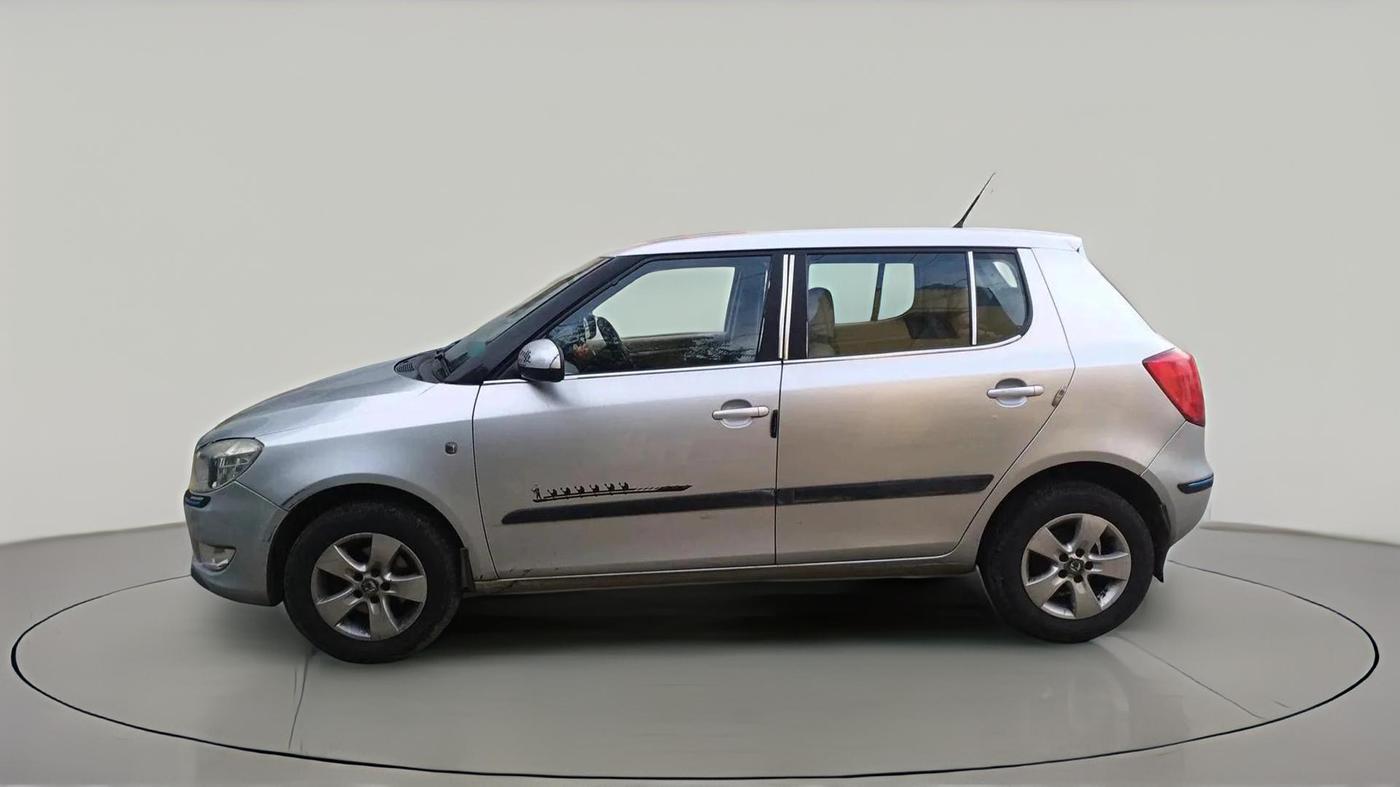 2011 Skoda Fabia ELEGANCE 1.2 TDI, Diesel, Manual, 1,60,182 km, exterior