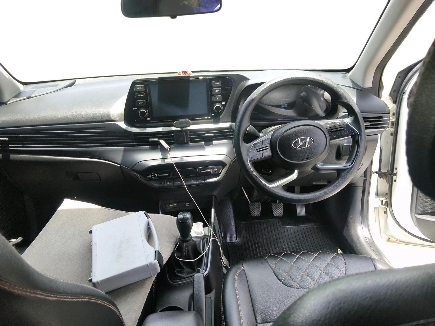 2022 Hyundai NEW I20 SPORTZ 1.2 MT, Petrol, Manual, 41,863 km, interior