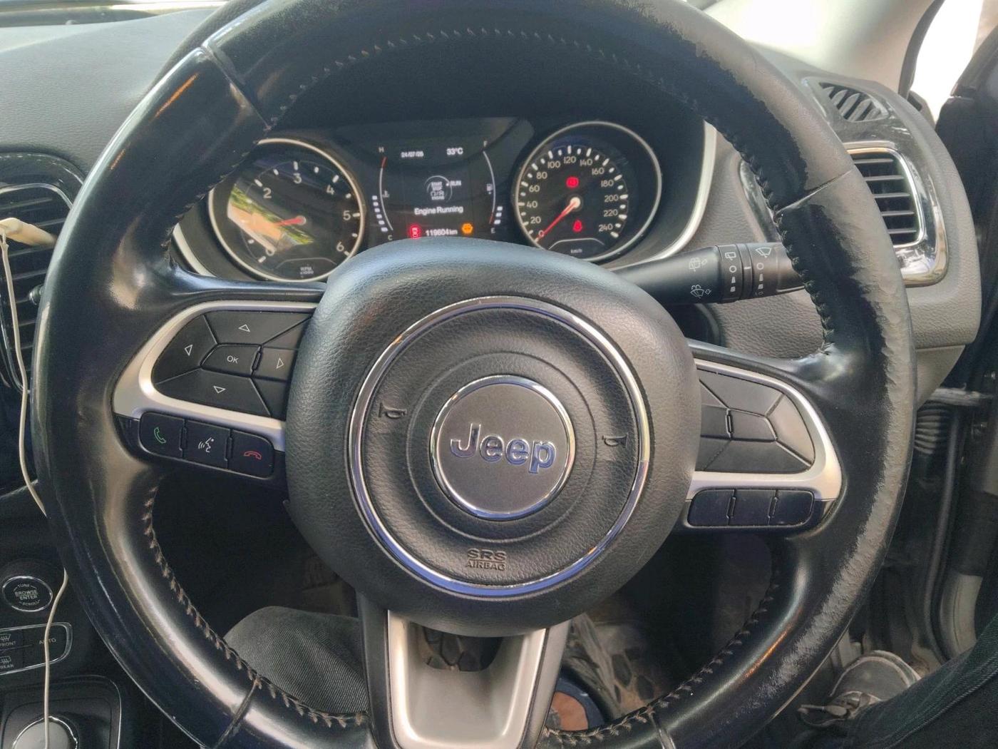 2018 Jeep Compass LIMITED (O) 2.0 DIESEL 4X4, Diesel, Manual, 1,19,604 km, interior