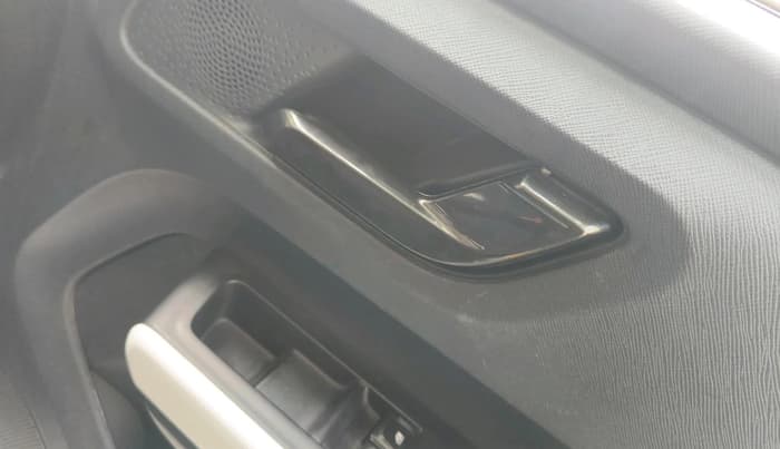 2024 Tata PUNCH PURE MT, Petrol, Manual, 22,092 km, interior