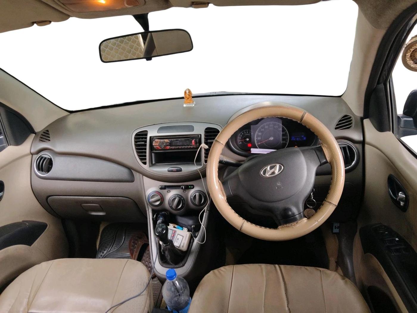 2013 Hyundai i10 MAGNA 1.2, Petrol, Manual, 2,42,101 km, interior