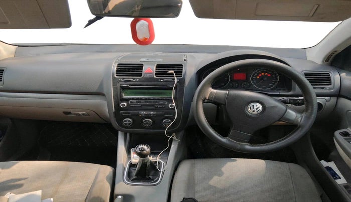 2009 Volkswagen Jetta TRENDLINE 1.9 TDI, Diesel, Manual, 1,49,073 km, interior