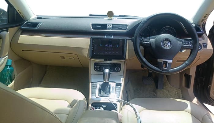 2011 Volkswagen Passat COMFORTLINE DSG, Diesel, Automatic, 1,15,635 km, interior