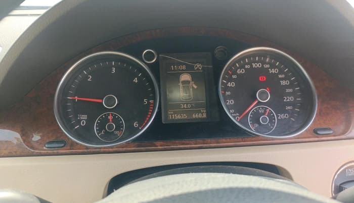 2011 Volkswagen Passat COMFORTLINE DSG, Diesel, Automatic, 1,15,635 km, interior