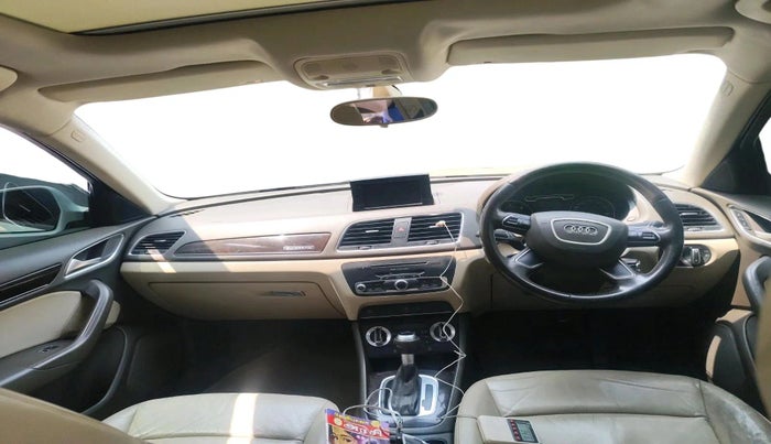 2015 Audi Q3 2.0 QUATTRO TDI AT, Diesel, Automatic, 1,30,336 km, interior