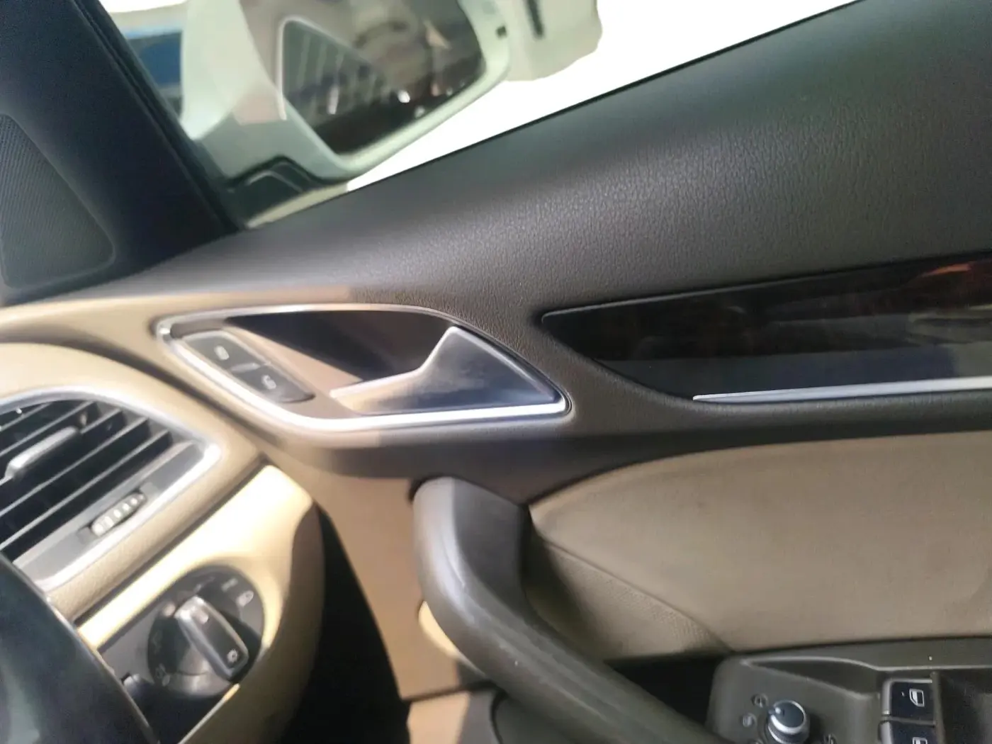 2015 Audi Q3 2.0 QUATTRO TDI AT, Diesel, Automatic, 1,30,336 km, interior