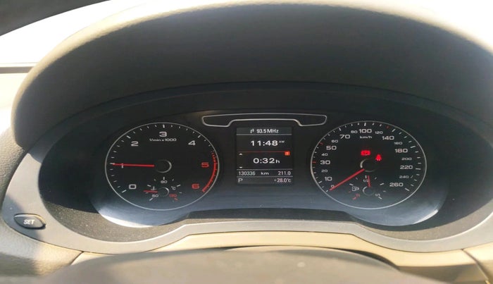 2015 Audi Q3 2.0 QUATTRO TDI AT, Diesel, Automatic, 1,30,336 km, interior