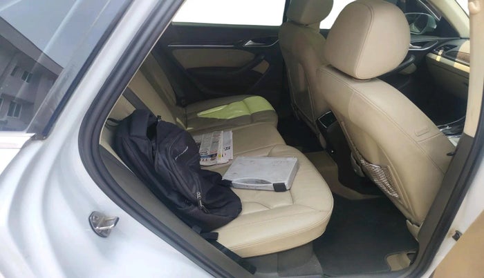 2015 Audi Q3 2.0 QUATTRO TDI AT, Diesel, Automatic, 1,30,336 km, interior