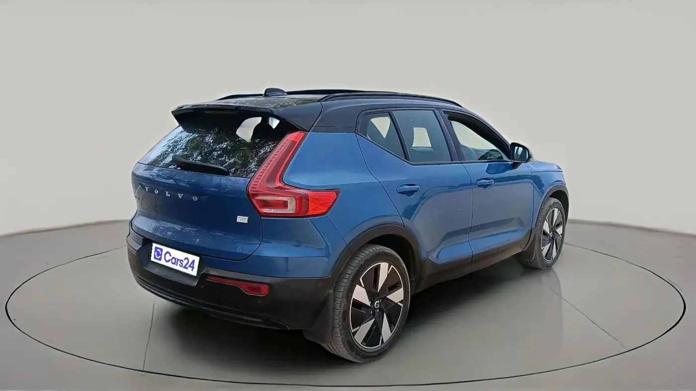 2023 Volvo XC 40  Recharge P8 , Electric, Automatic, 19,475 km, exterior