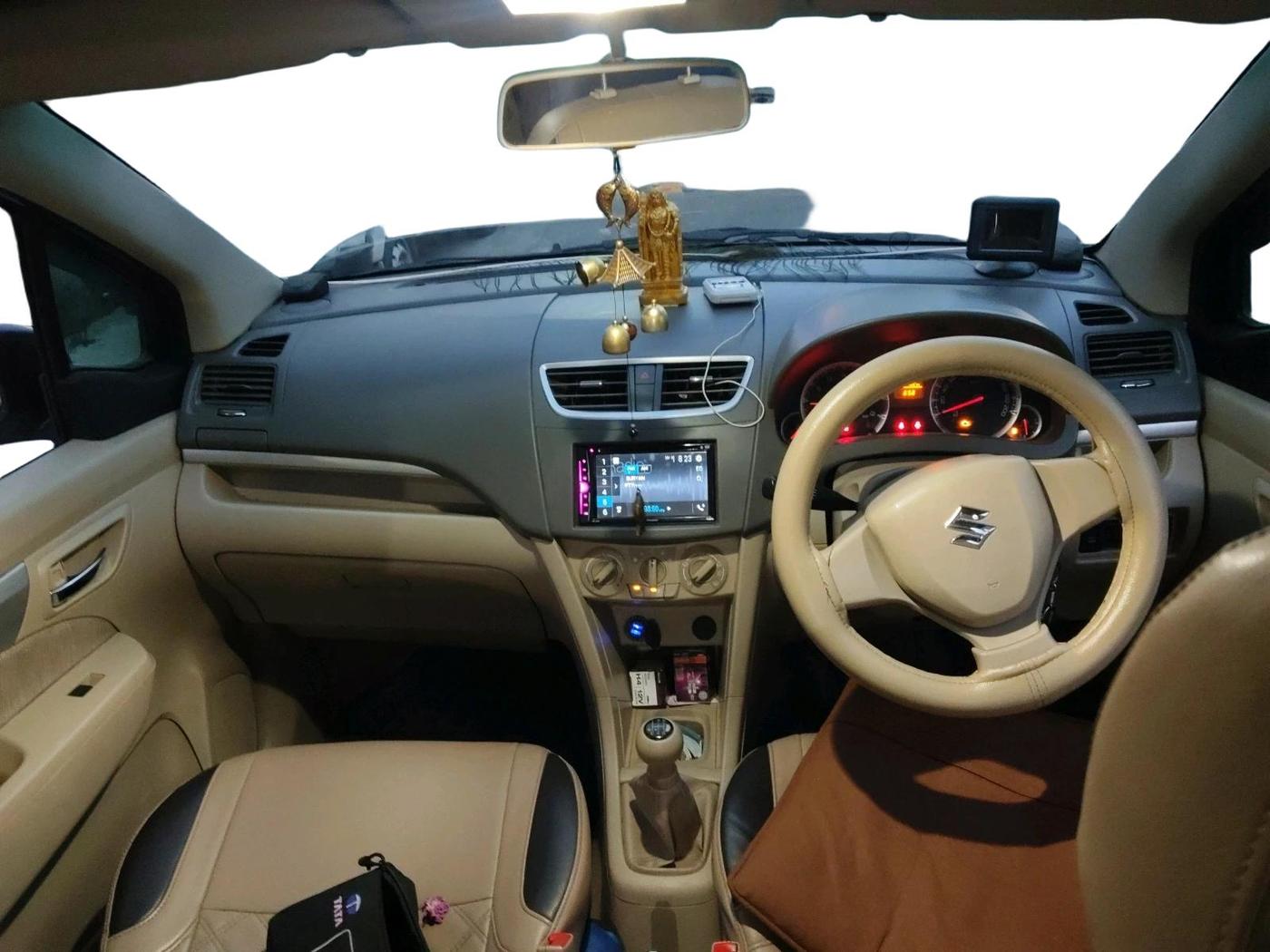 2013 Maruti Ertiga VXI, Petrol, Manual, 1,34,462 km, interior