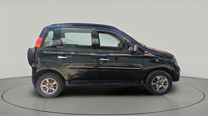2013 Mahindra Quanto C4, Diesel, Manual, 1,29,753 km, exterior