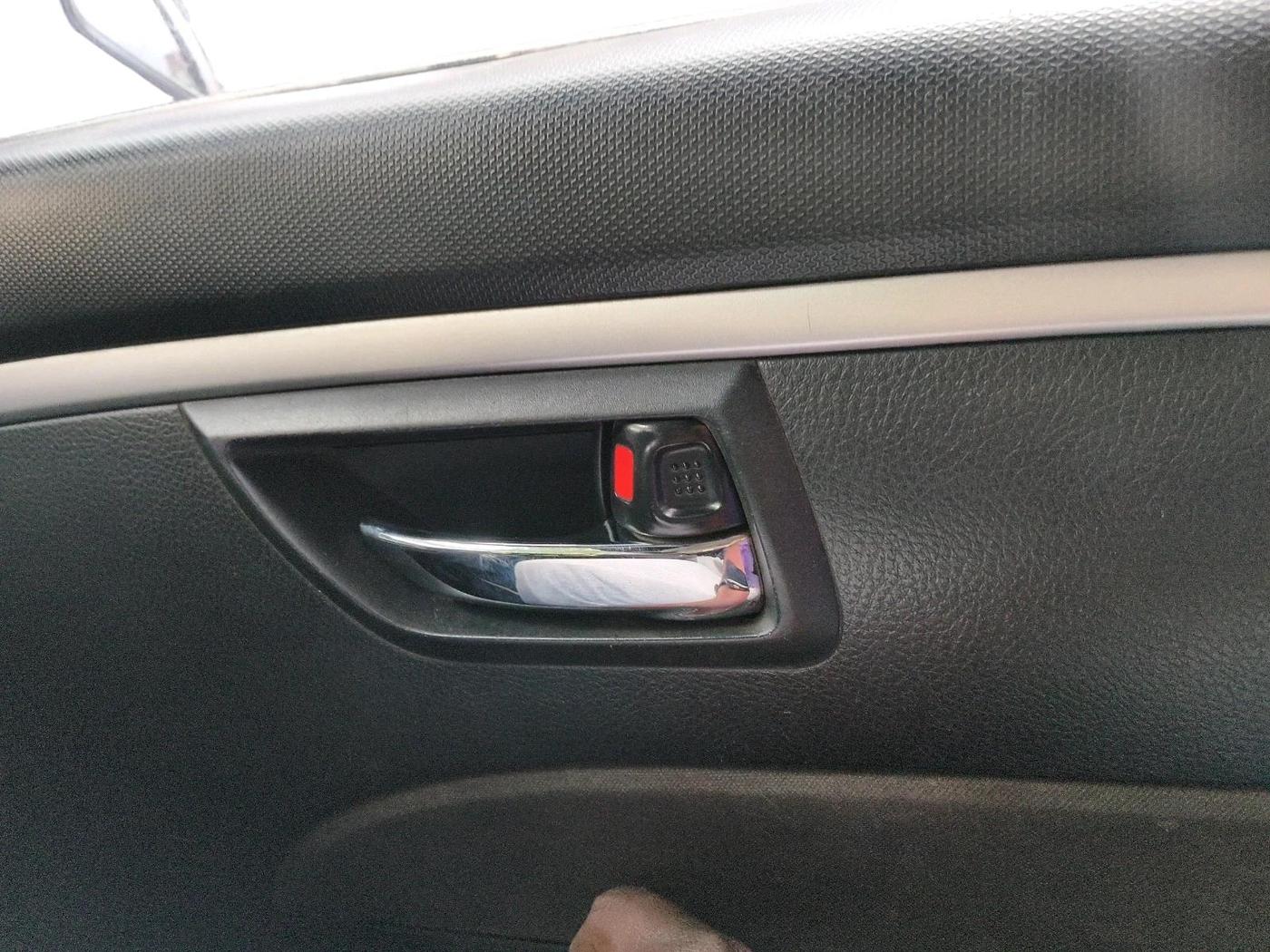2016 Maruti Swift VDI ABS, Diesel, Manual, 98,057 km, interior
