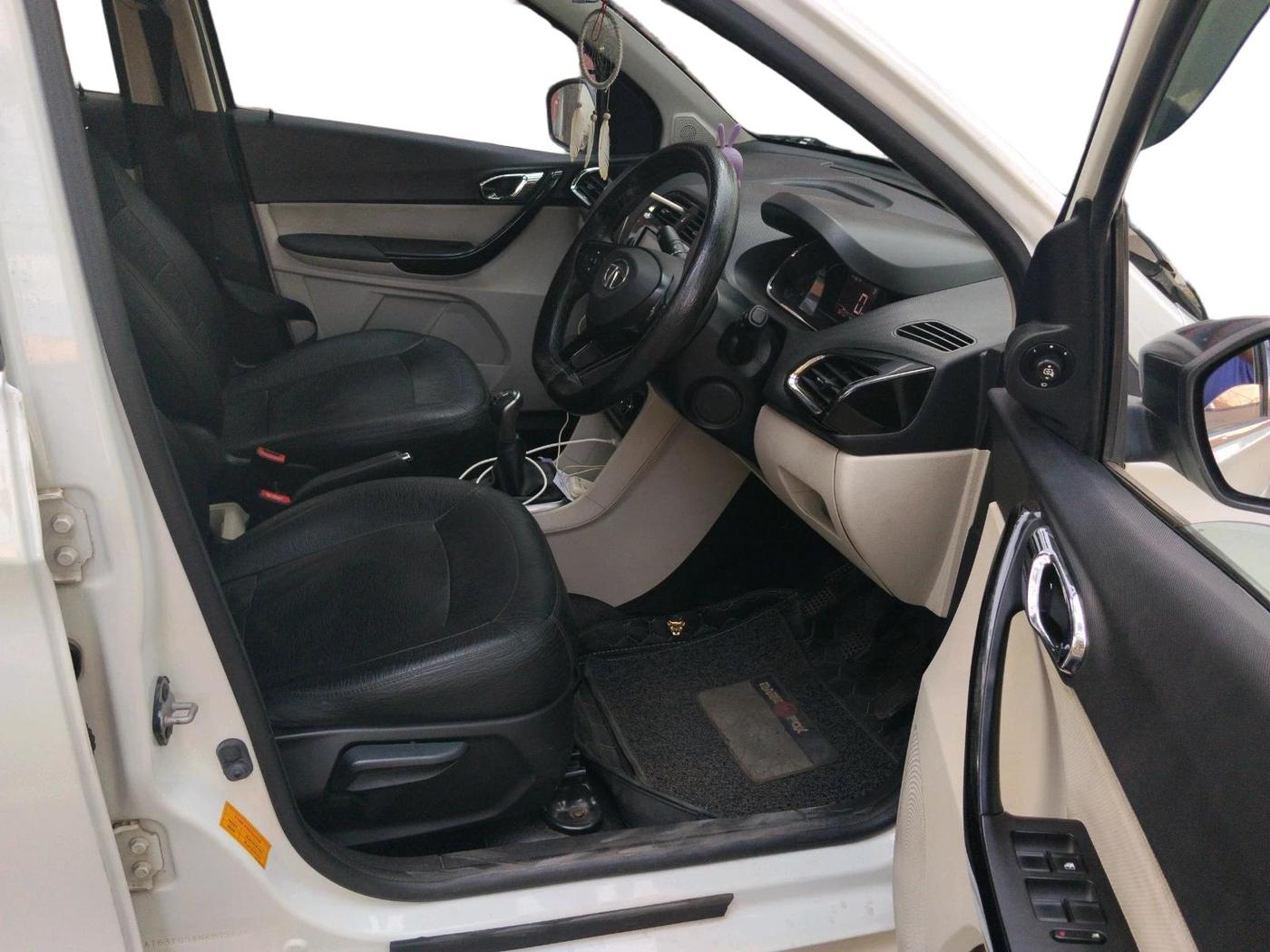 2022 Tata TIGOR XZ PLUS PETROL, Petrol, Manual, 76,213 km, interior