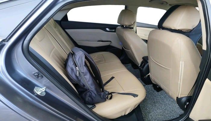 2017 Hyundai Verna 1.6 VTVT SX, Petrol, Manual, 36,057 km, interior