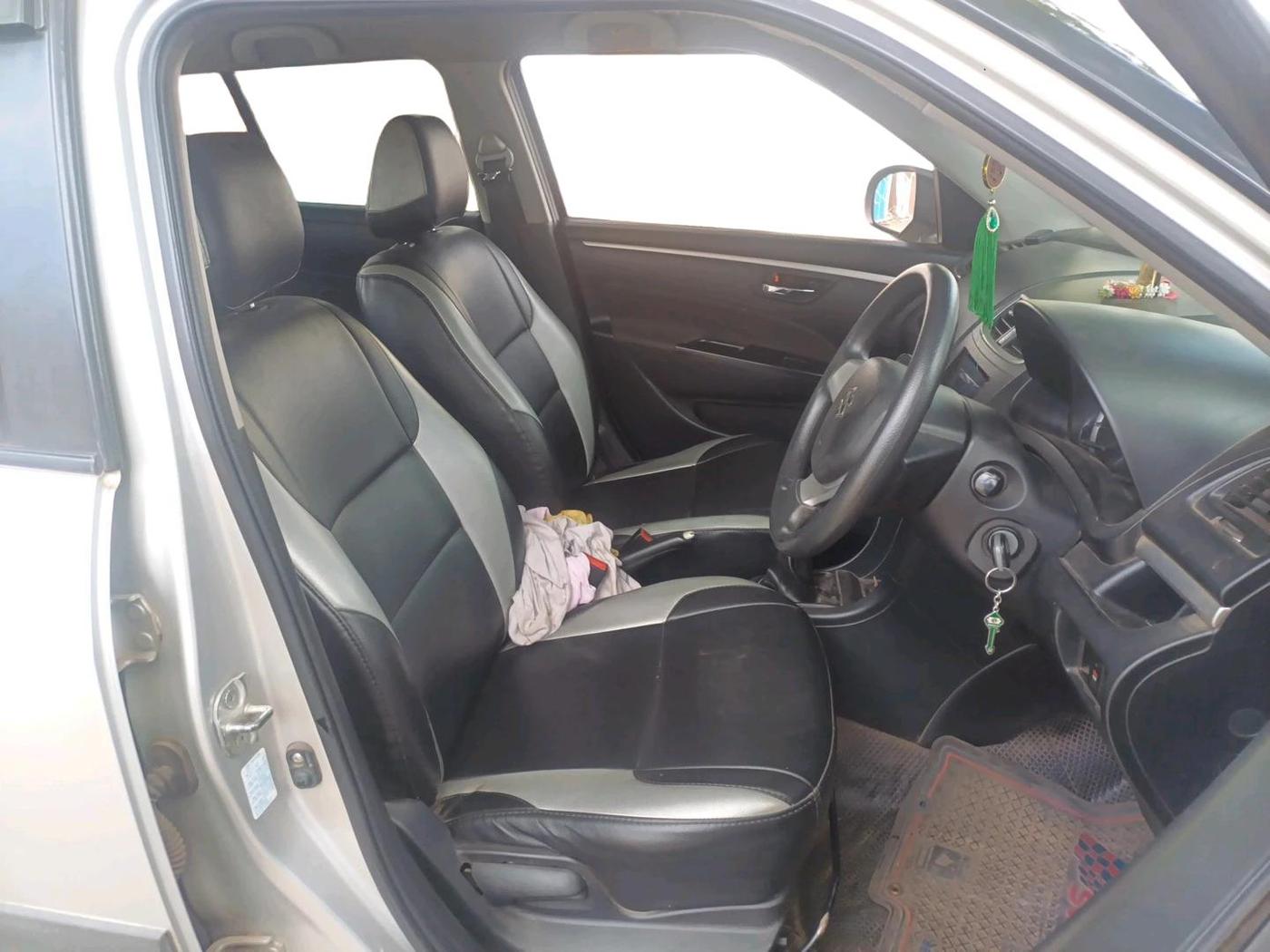 2012 Maruti Swift VDI, Diesel, Manual, 1,17,497 km, interior