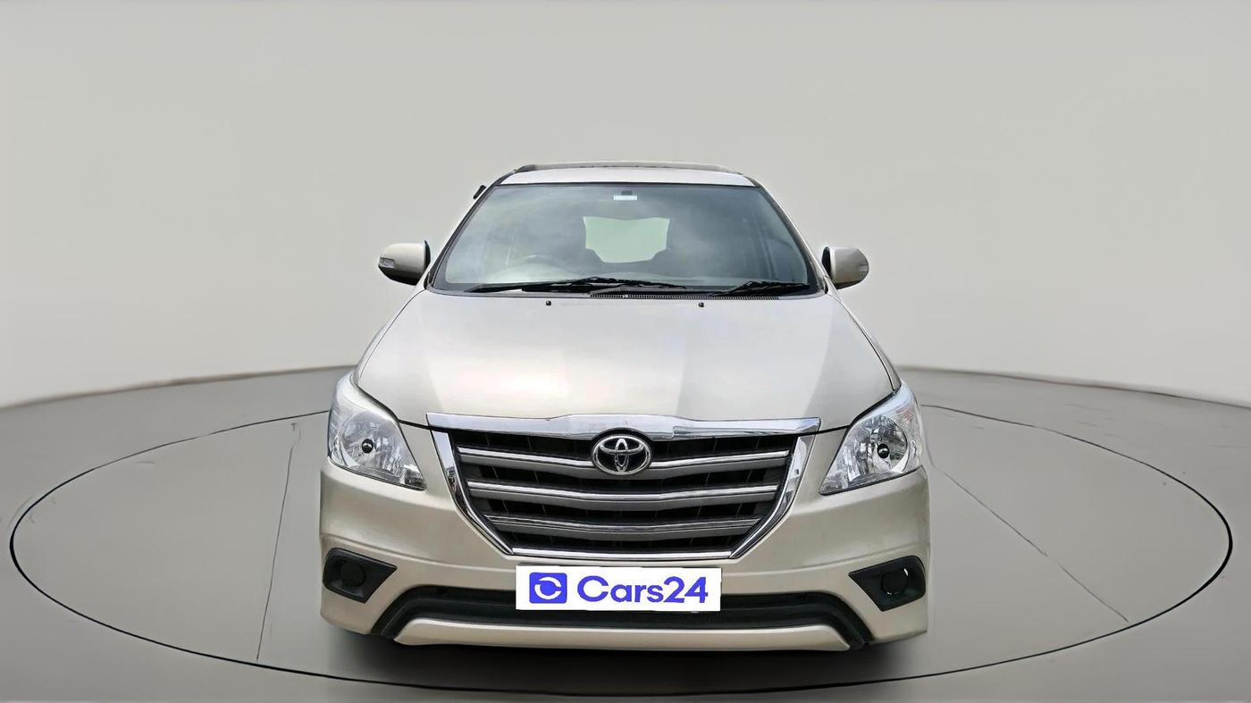 2012 Toyota Innova 2.5 VX 7 STR, Diesel, Manual, 2,92,433 km, exterior