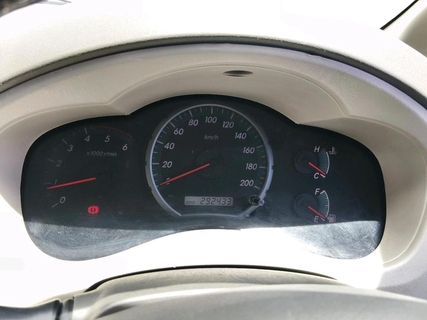 2012 Toyota Innova 2.5 VX 7 STR, Diesel, Manual, 2,92,433 km, interior