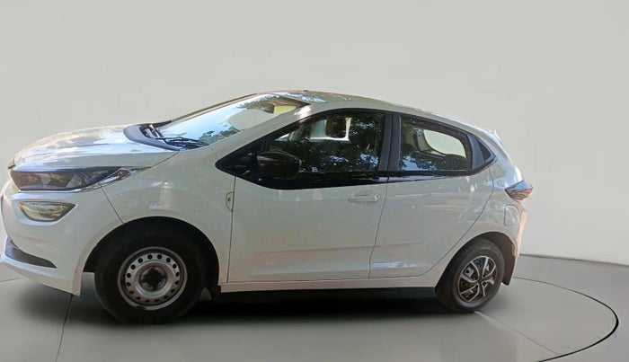 2023 Tata ALTROZ XE PETROL, Petrol, Manual, 22,519 km, exterior