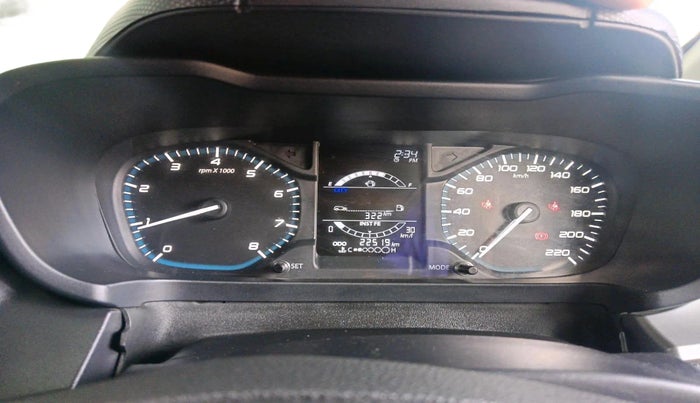 2023 Tata ALTROZ XE PETROL, Petrol, Manual, 22,519 km, interior