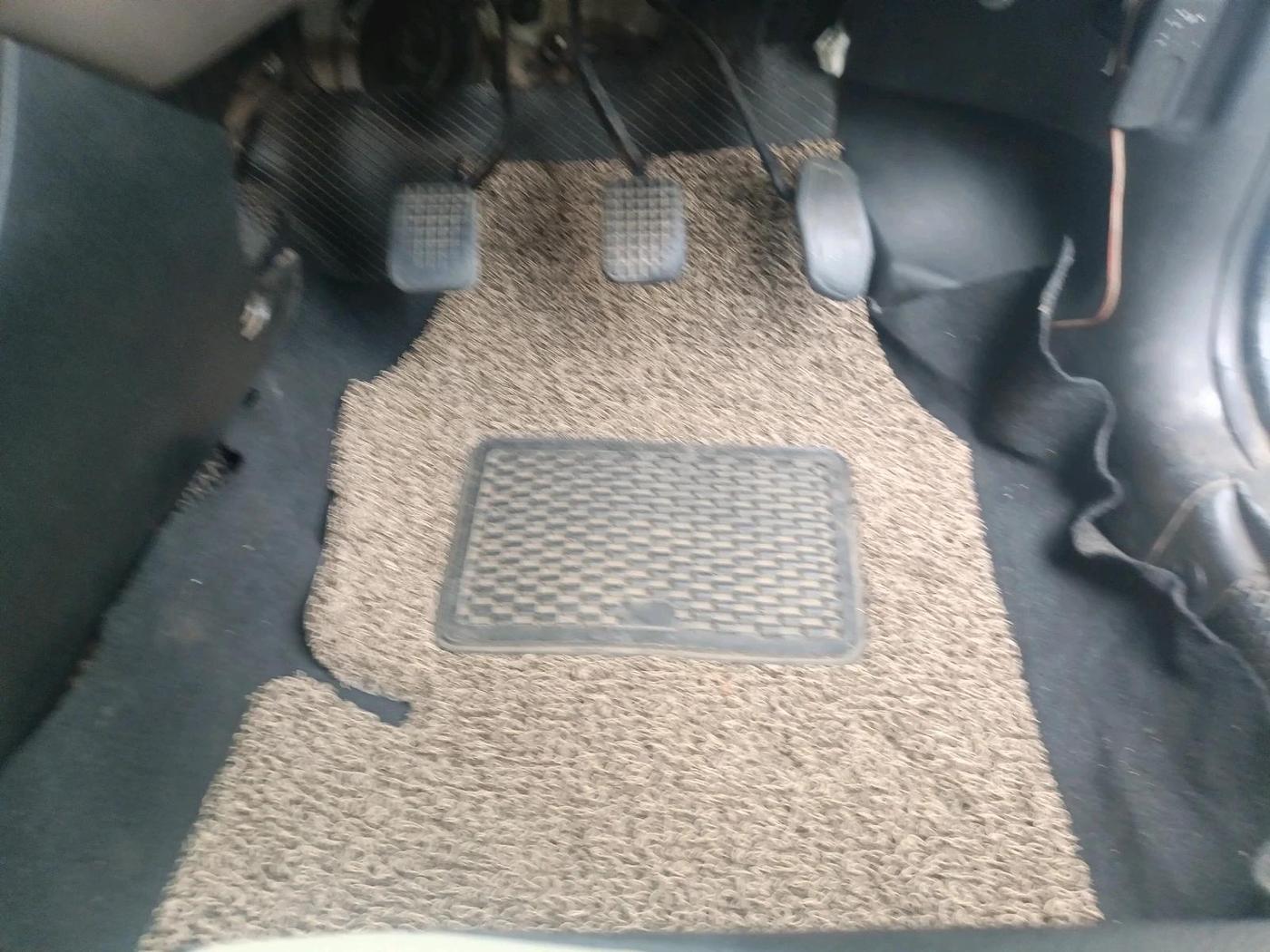 2013 Tata Indica V2 LS DIESEL, Diesel, Manual, 74,653 km, interior