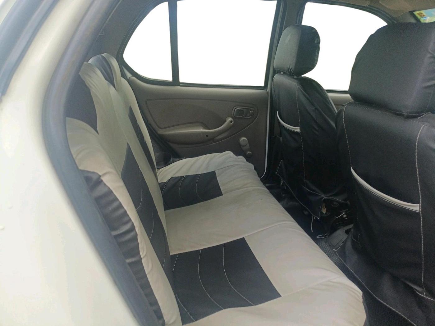 2013 Tata Indica V2 LS DIESEL, Diesel, Manual, 74,653 km, interior