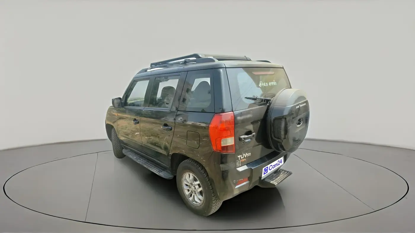2015 Mahindra TUV300 T8, Diesel, Manual, 1,54,474 km, exterior