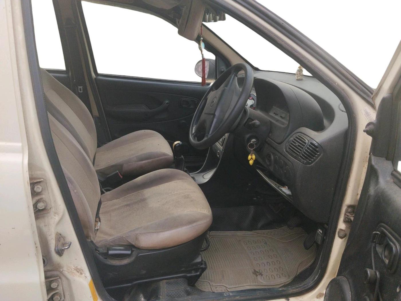 2014 Tata Indica EV2 LS, Diesel, Manual, 2,18,473 km, interior